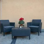 Dalia's Garden And Private Parking *