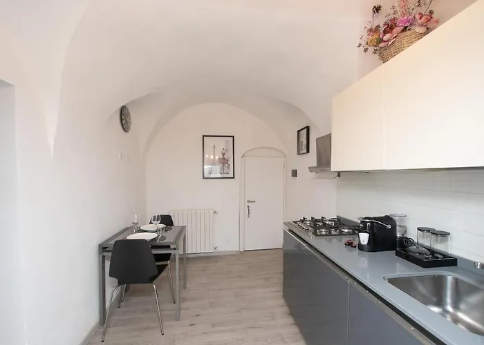 Lejlighed Dalia's Garden And Private Parking Calice Ligure