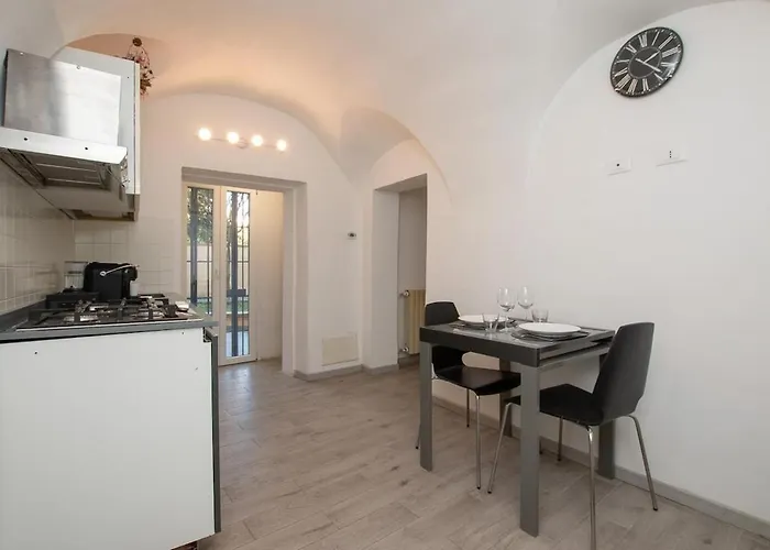 Dalia's Garden And Private Parking Appartement *