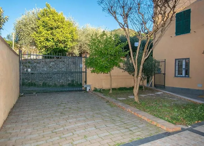 Dalia's Garden And Private Parking Apartment Calice Ligure